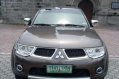 Mitsubishi Montero 2011 4x4 AT Brown For Sale -2