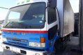 SELLING MITSUBISHI Fuso fighter 8studs-0