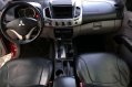 Mitsubishi Strada 2010 Top of the line-3