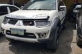 Selling White Mitsubishi Montero 2011 Automatic Diesel at 39000 km -1