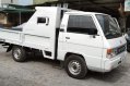 Selling White Mitsubishi L300 2016 in Mandaluyong-1