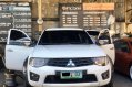 White Mitsubishi Strada 2012 for sale in Manual-2
