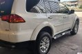 Selling White Mitsubishi Montero sport 2010 in Manila-2