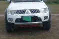 Selling White Mitsubishi Montero sport 2017 SUV / MPV in Manila-2