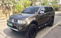 2013 Mitsubishi Montero gtv 4x4 automatic FOR SALE