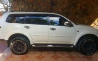 SELLING MITSUBISHI Montero sports gls v 2014