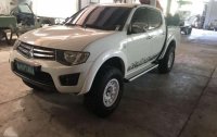 Mitsubishi Strada 2013 MT 4x4 for sale