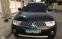 SELLING MITSUBISHI Montero GLX 2013