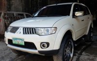 Selling Mitsubishi Montero 2012 Automatic Diesel in Muntinlupa