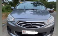 Selling Grey Mitsubishi Lancer in Muntinlupa