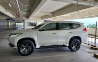 Selling White Mitsubishi Montero 2016 in Baliuag