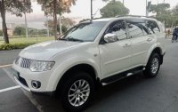 Selling Pearl White Mitsubishi Montero Sport 2011 in Pasig