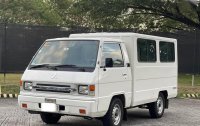 Selling White Mitsubishi L300 2017 in Las Piñas