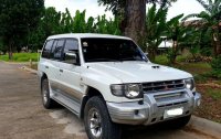 Selling Pearl White Mitsubishi Pajero 2004 in Davao
