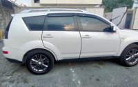 Sell White 2008 Mitsubishi Outlander in Bacoor