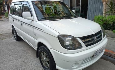 Selling White Mitsubishi Adventure 2017 in Manila