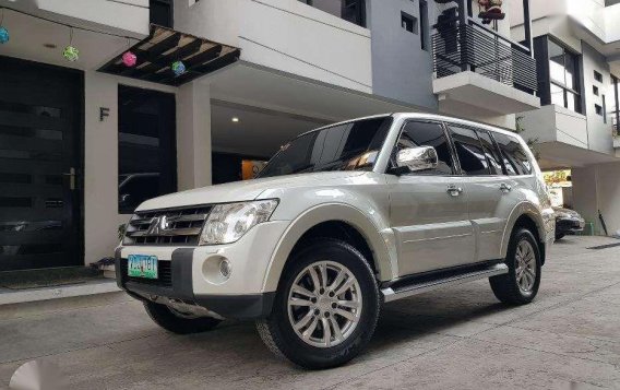 2008 Mitsubishi Pajero 4x4 gas​ For sale