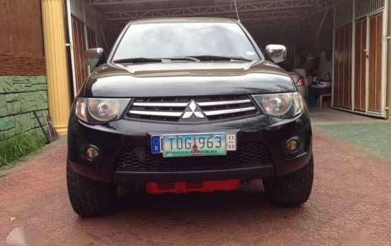 Well-kept Mitsubishi Strada 2012 for sale