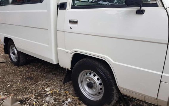 Mitsubishi L300 2013 for sale