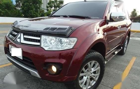 2015 series Mitsubishi Montero GLS V AT 