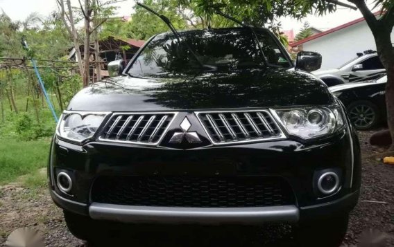 MITSUBISHI Montero 4x4 manual diesel black 2011