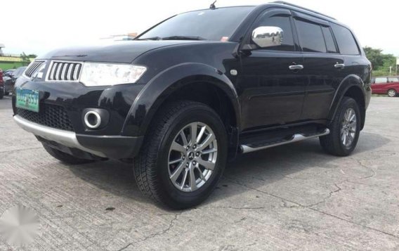 Mitsubishi montero sport 2012