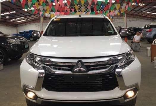 2016 Mitsubishi Montero gls FOR SALE