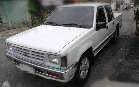 Mitsubishi l200 1996