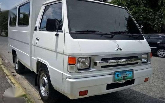 2012 Mitsubishi L300 Fb deluxe Dual Aircon