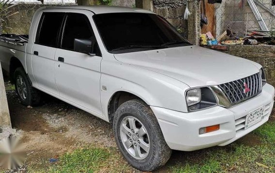 2002 Mitsubishi Endeavor Diesel engine - Manual