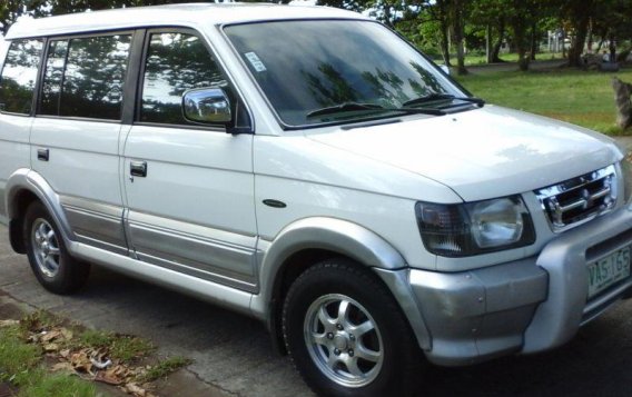 2000 Mitsubishi Adventure for sale