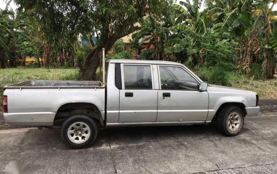 Mitsubishi l200 1993