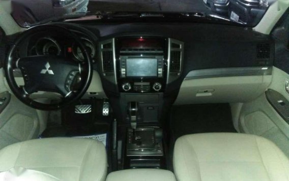 2015 Mitsubishi Pajero diesel GLS FOR SALE