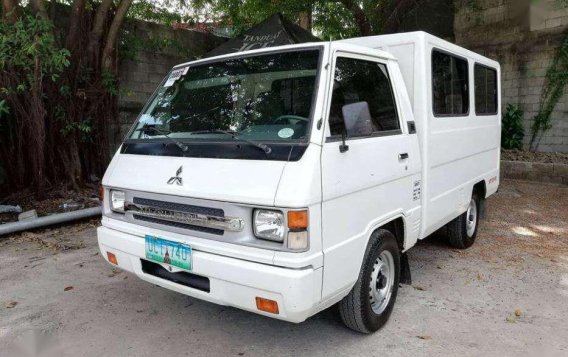 Mitsubishi L300 FB Deluxe 2012 model