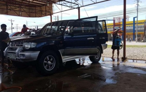 REPRICED Rare MITSUBISHI Pajero fieldmaster manual tranny 4x4