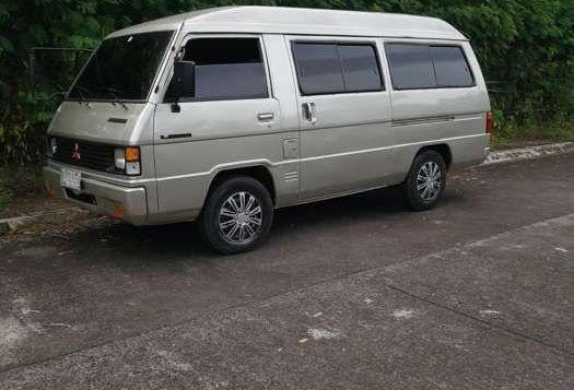 MITSUBISHI L300 versa van for sale