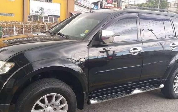 SELLING MITSUBISHI Montero sport gls v Diesel 2012