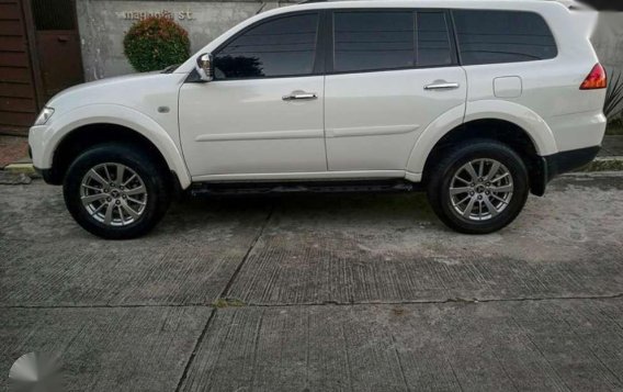 2011 Mitsubishi Monterosport / Montero GLS Pearl White