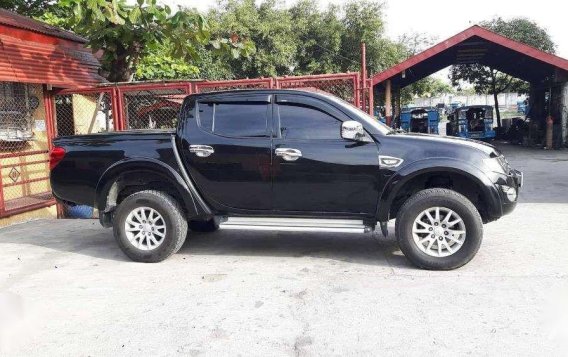 Mitsubishi Strada 2010 for sale