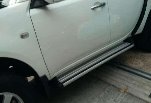 SELLING MITSUBISHI Strada Pick up