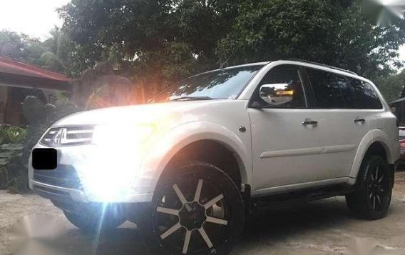 2014 Mitsubishi Montero GLSV RIMS worth 100t