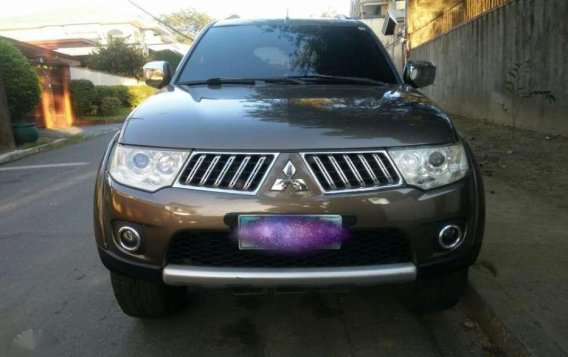 2010 Montero GLX manual for sale