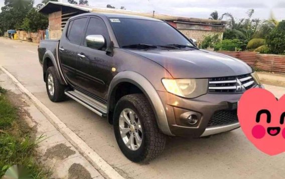 Mitsubishi Strada 2012 for sale