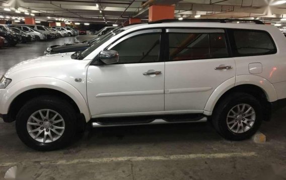 Mitsubishi Montero GLSV 2011 Pearl White Automatic