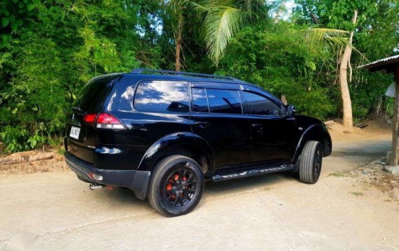 SELLING MITSUBISHI Montero Sport 2014 GLX Manual