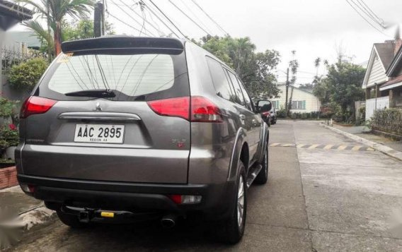 2015 Mitsubishi Montero Gls-V A/T Dark Gray