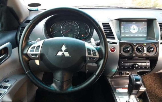 MITSUISHI Montero gls v Diesel Automatic