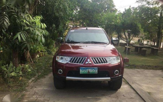 2011s MITSUBISHI MONTERO GLS automatic tray top of d line 