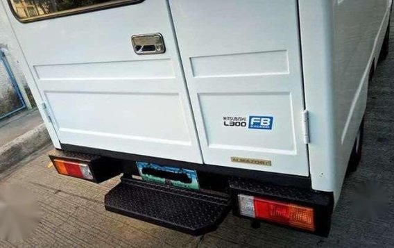 Mitsubishi L300 2010 for sale 
