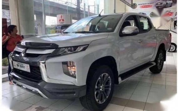 2019 Mitsubishi Strada gls at 135k all un down